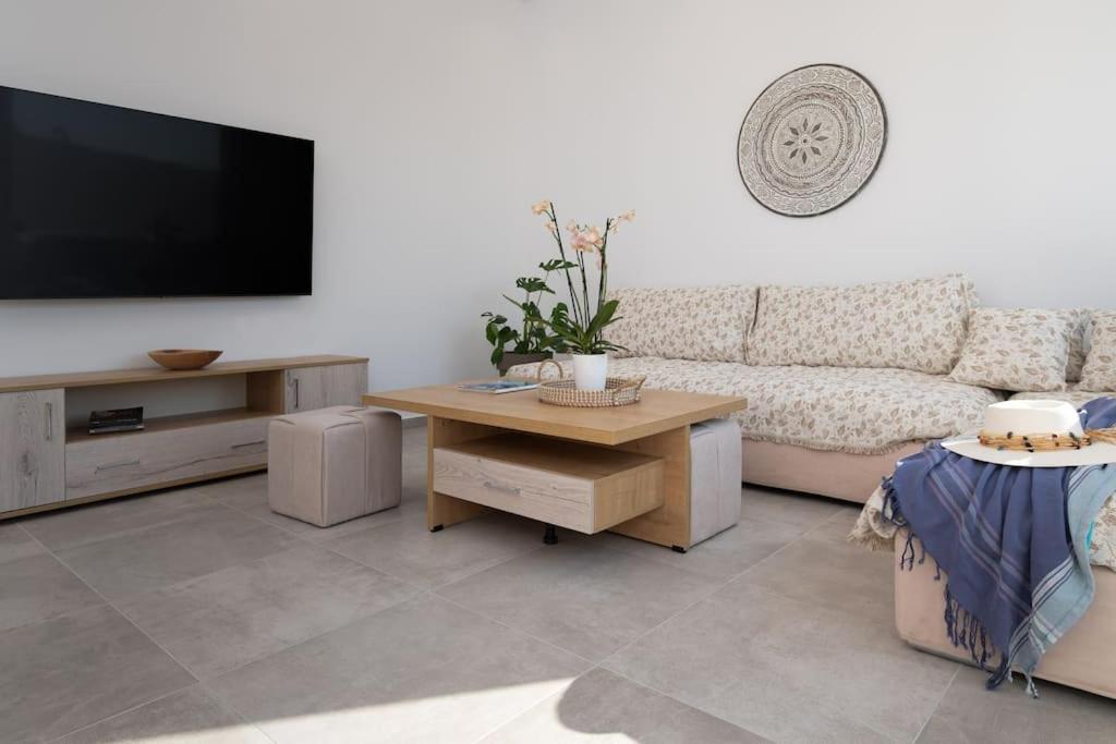 Naxian Sun Apartment Naxos City Экстерьер фото
